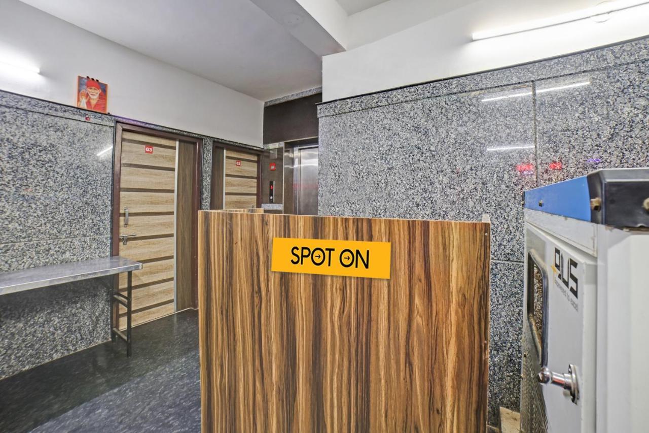 Spot On 81164 San International Hotel بنغالور المظهر الخارجي الصورة